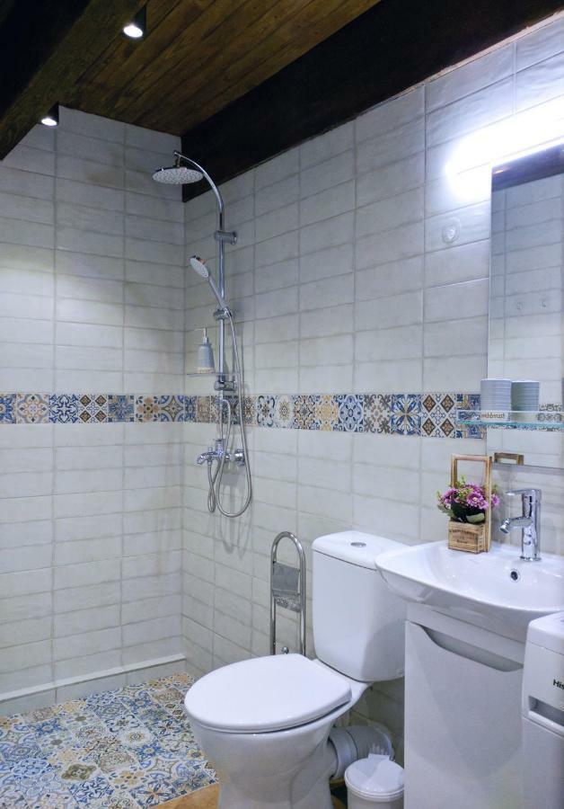 טביליסי Cozy Studios On Freedom Square מראה חיצוני תמונה